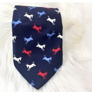 FIRM ❤️ 2 for $16 ❤️ Alynn kicking donkey